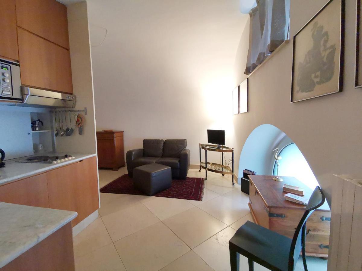 Scesa San Michele Apartman Bari Kültér fotó